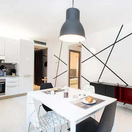 Skytower Apartment Rome Room photo