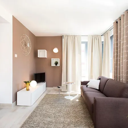 Skytower Apartment Rome Room photo